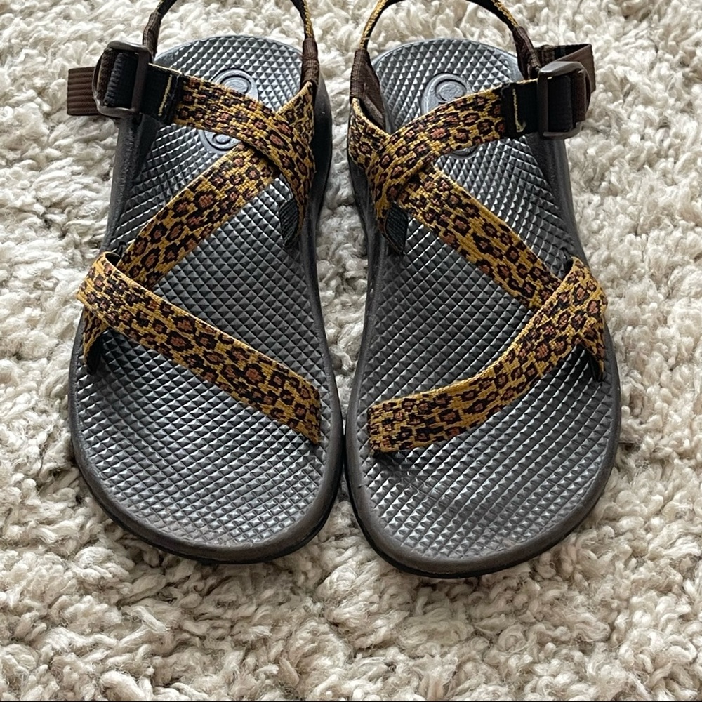 Leopard Chacos